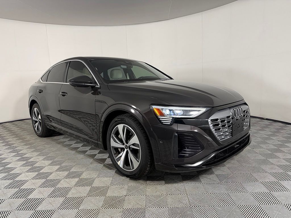 2024 Audi Q8 e-tron Premium Plus S line