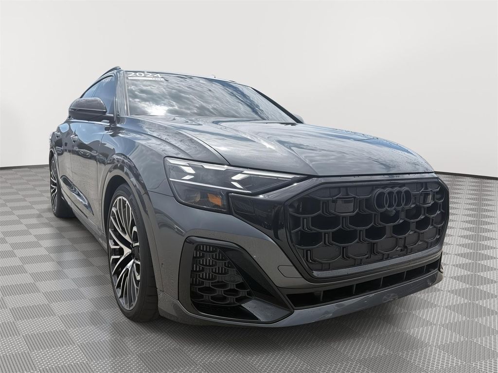2024 Audi SQ8 Prestige