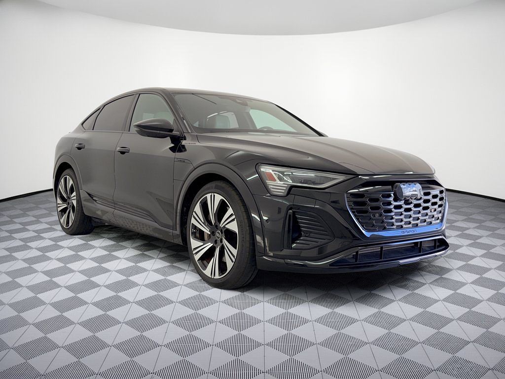 2024 Audi Q8 e-tron Sportback S line Prestige