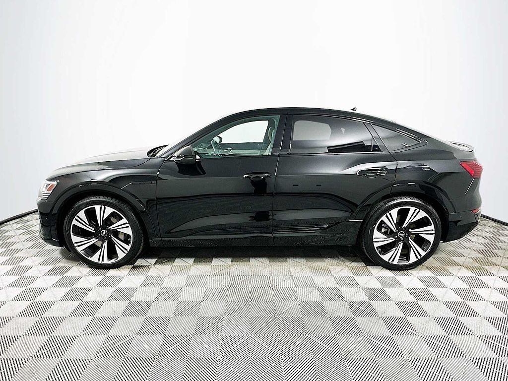 2024 Audi Q8 e-tron Prestige S line