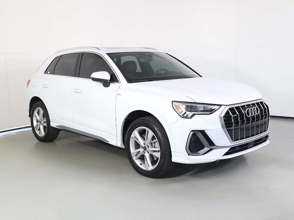 2024 Audi Q3 Premium S line
