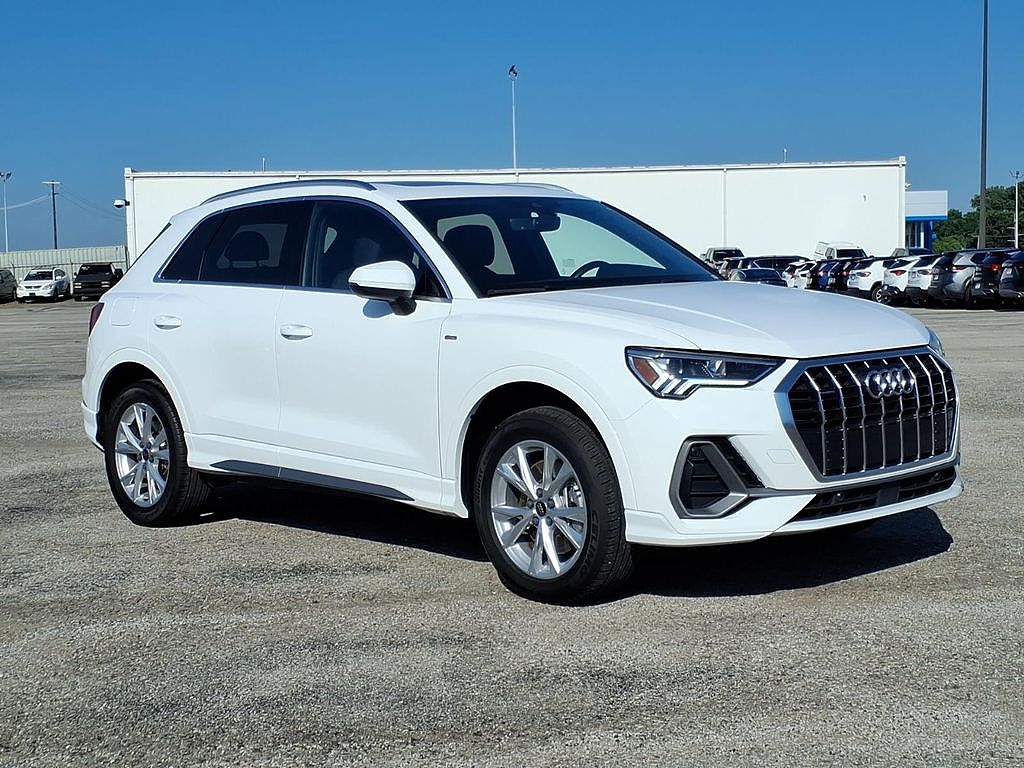 2024 Audi Q3 Premium S line