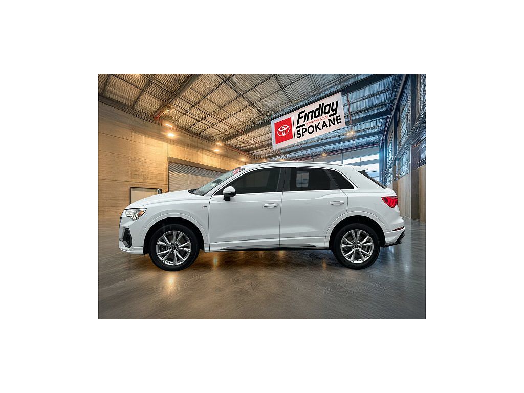 2025 Audi Q3 45 S line Premium