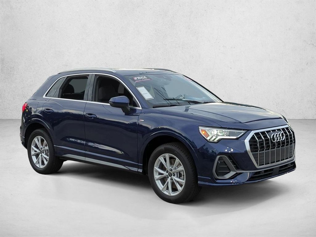 2025 Audi Q3 S line Premium