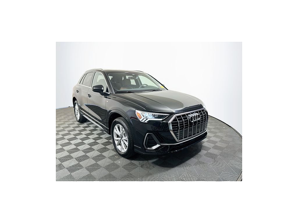 2025 Audi Q3 45 S line Premium