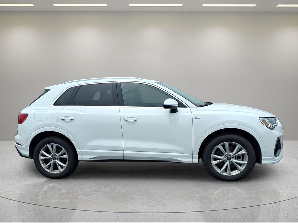 2024 Audi Q3 Premium S line