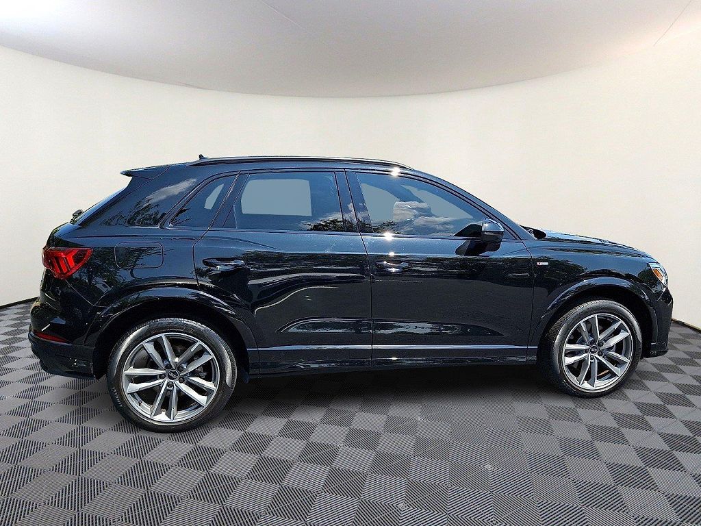 2024 Audi Q3 S Line Premium