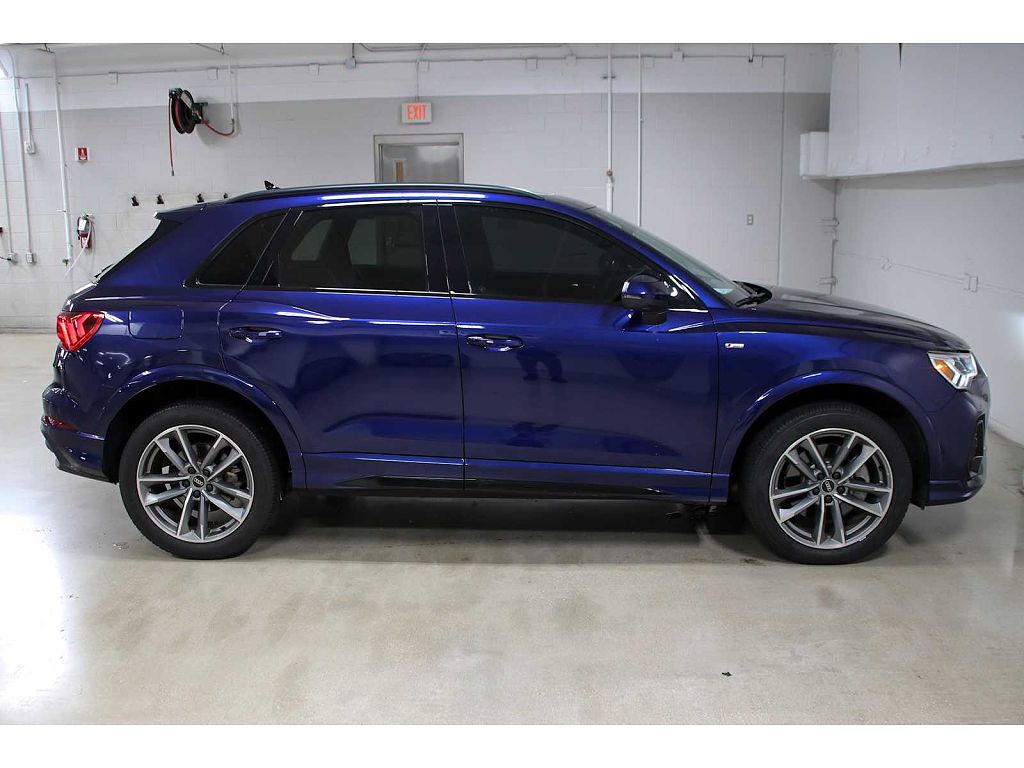 2023 Audi Q3 Premium S line