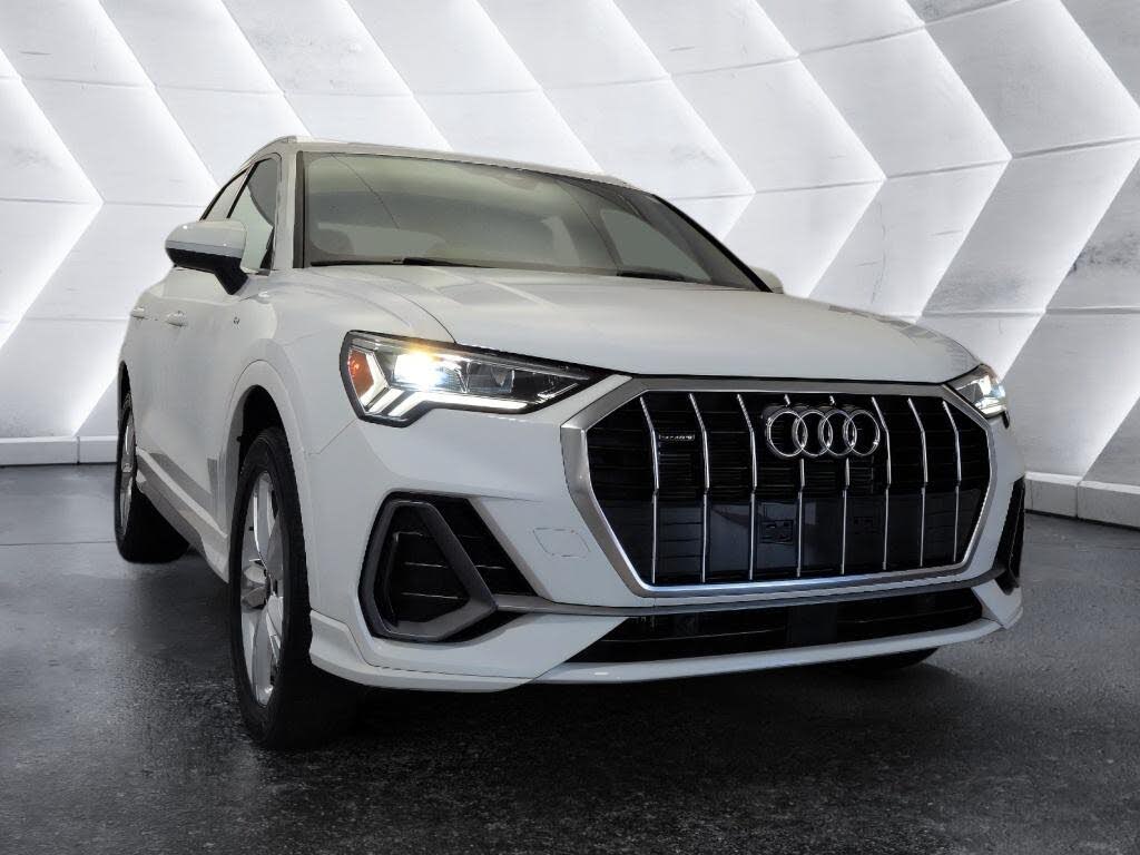 2024 Audi Q3 Premium S line