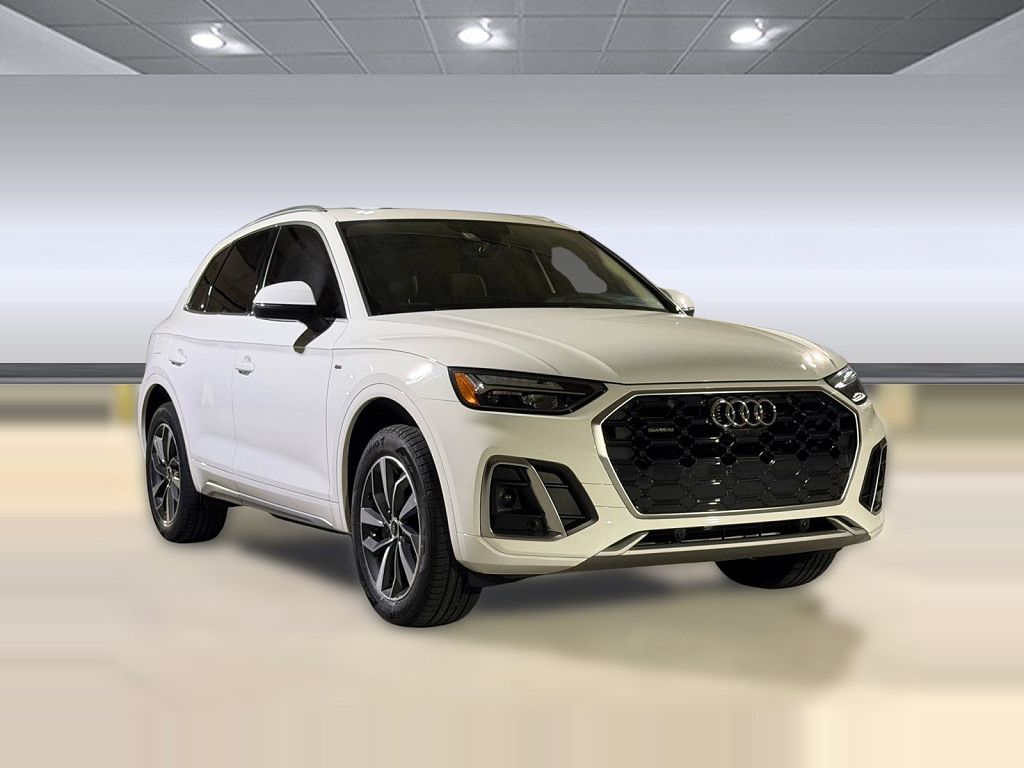 2023 Audi Q5 S line Premium Plus