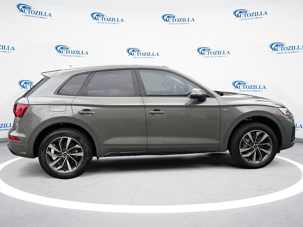 2023 Audi Q5 45 S line Premium