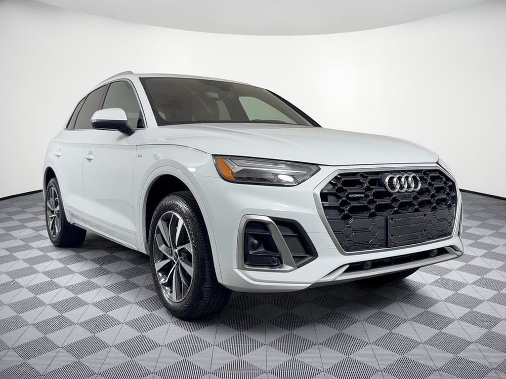 2023 Audi Q5 S line Premium Plus