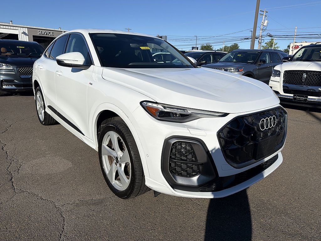 2025 Audi Q5 Sportback 2.0T AWD Premium Plus w/ Black Warm Weather Pkg