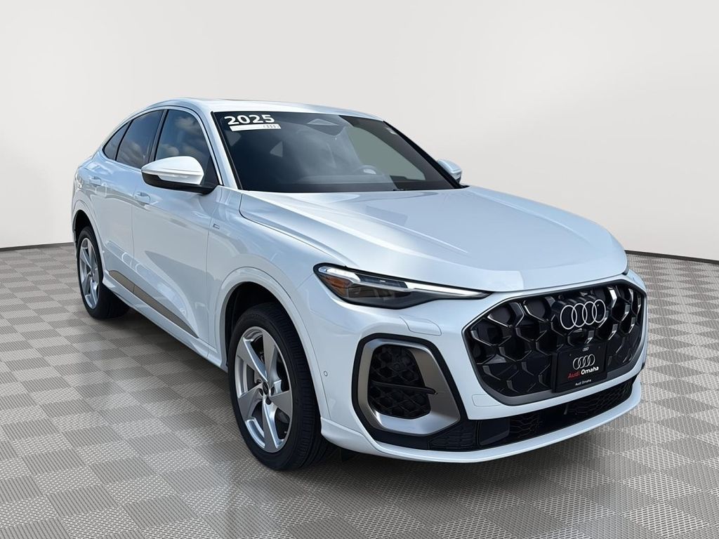 2025 Audi Q5 Premium Plus