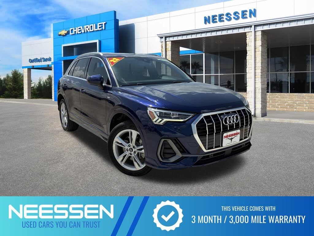 2022 Audi Q3 45 S line Premium