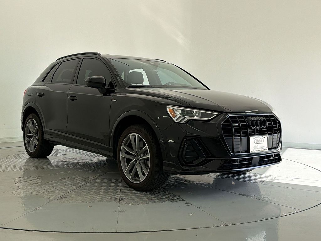 2023 Audi Q3 S line Premium Plus