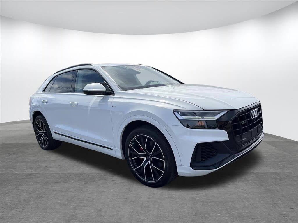 2021 Audi Q8 Premium Plus
