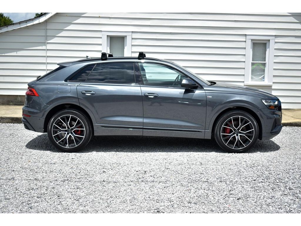 2020 Audi Q8 Premium Plus
