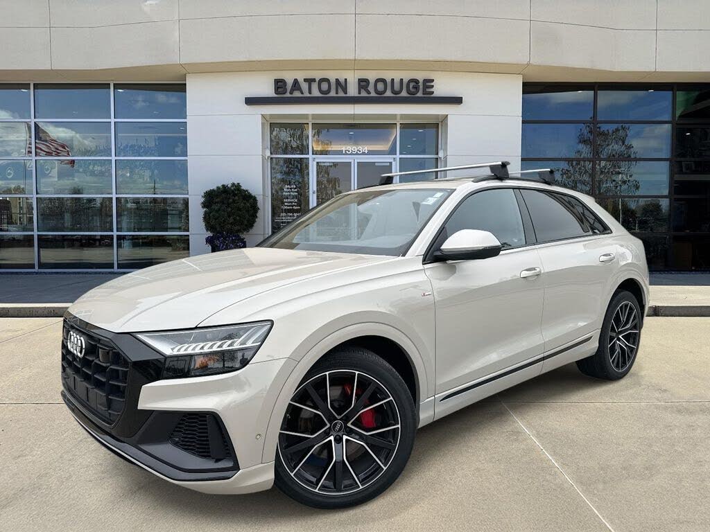 2023 Audi Q8 Premium Plus