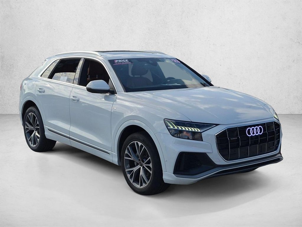 2023 Audi Q8 Premium Plus