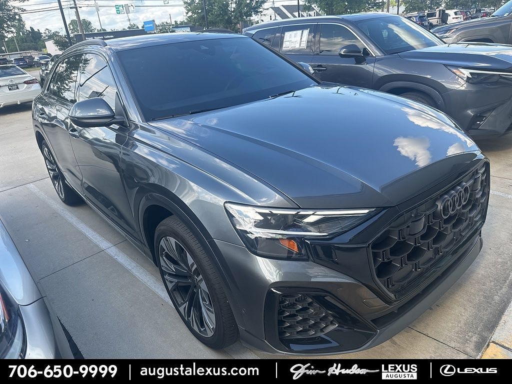 2024 Audi Q8 Premium Plus