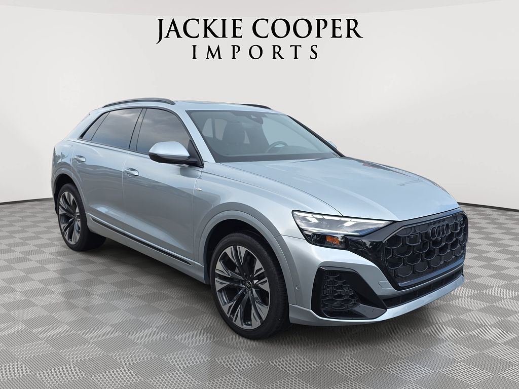 2025 Audi Q8 Premium Plus