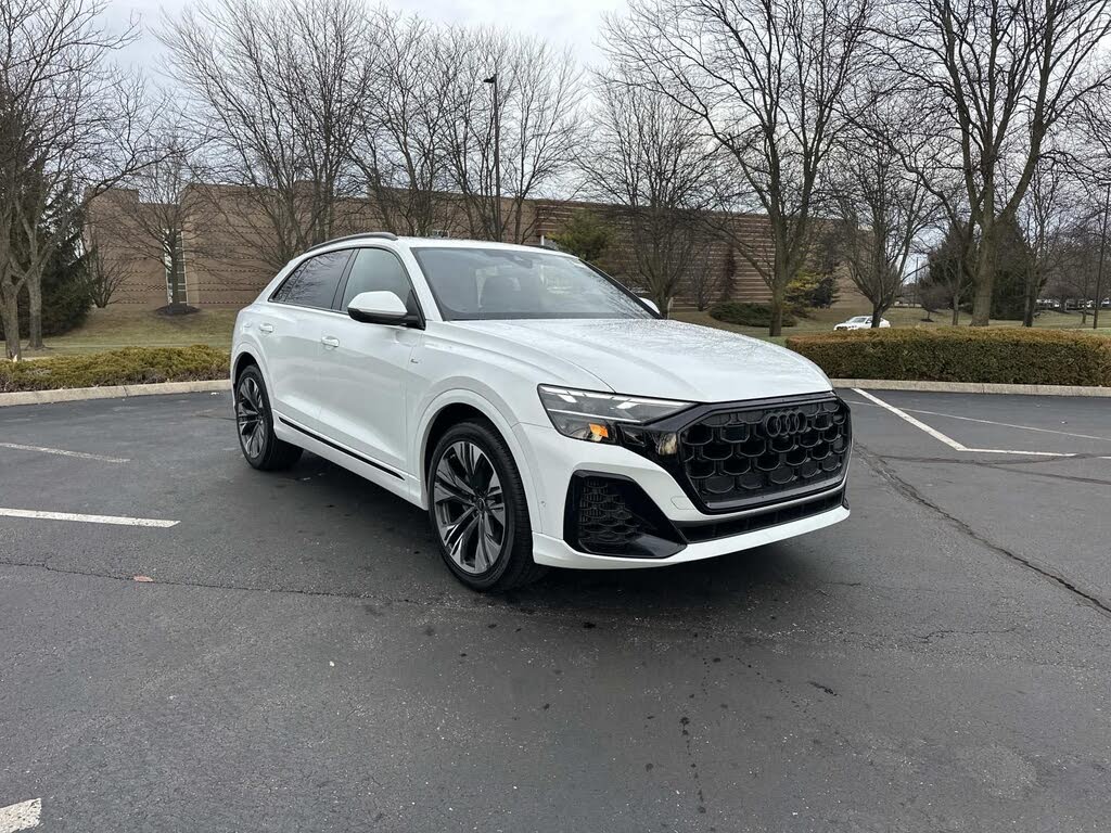 2026 Audi Q8 Premium Plus