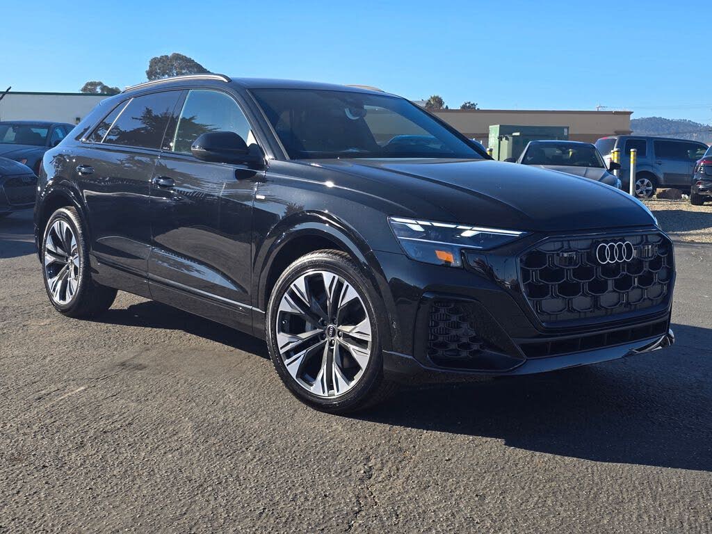 2026 Audi Q8 Premium Plus