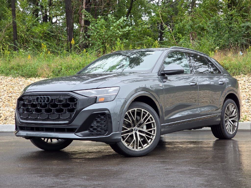 2027 Audi Q8 Premium Plus