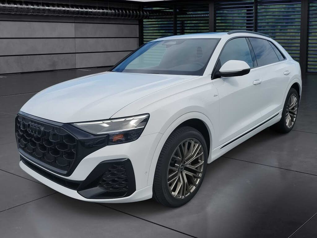 2027 Audi Q8 Premium Plus