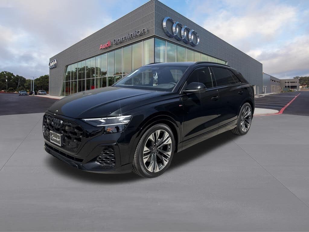 2027 Audi Q8 Premium Plus