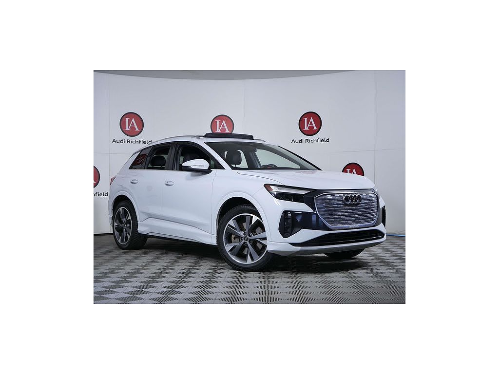 2022 Audi Q4 e-tron Premium Plus