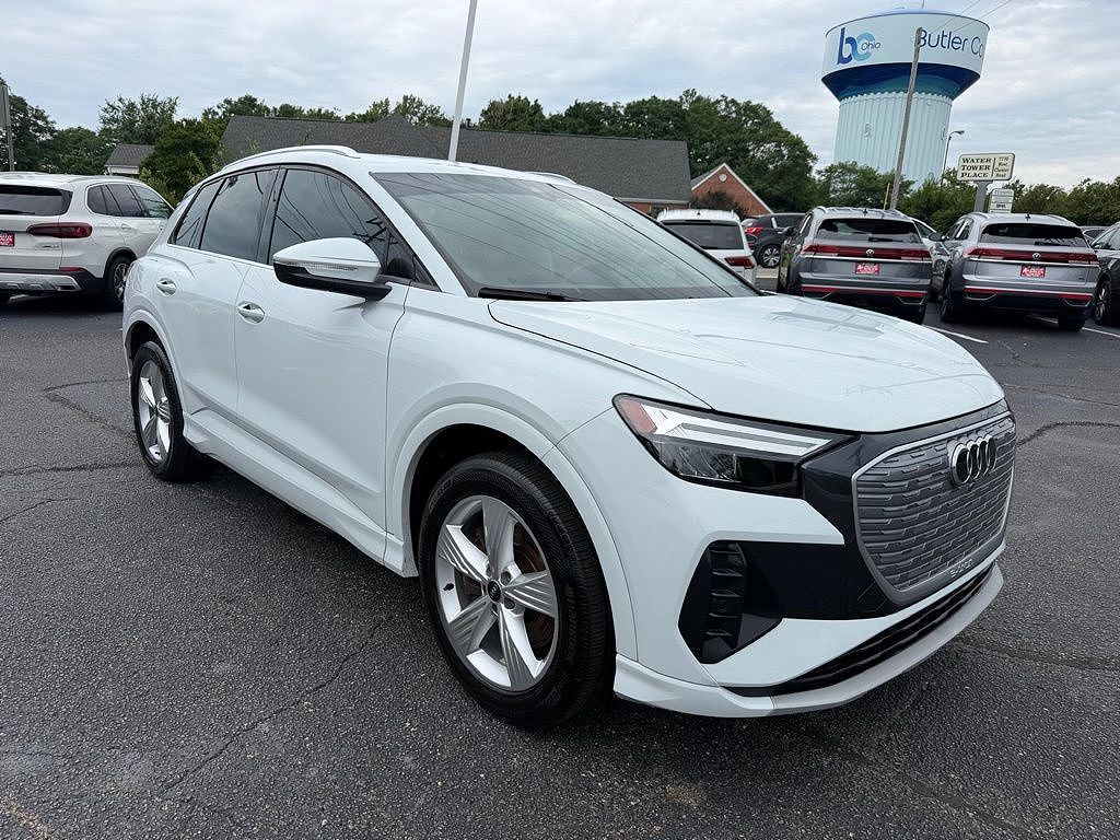 2022 Audi Q4 e-tron Premium Plus