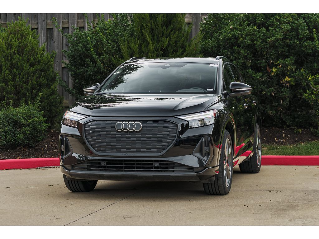 2024 Audi Q4 e-tron Premium Plus