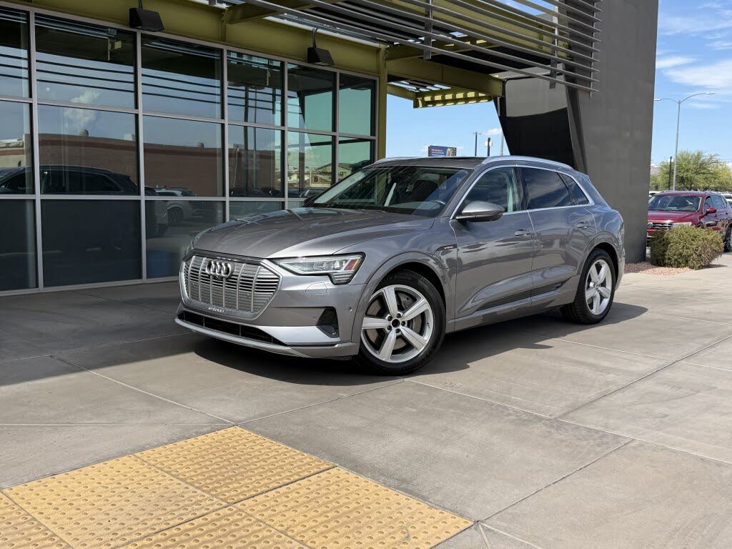 2019 Audi e-tron Premium Plus quattro
