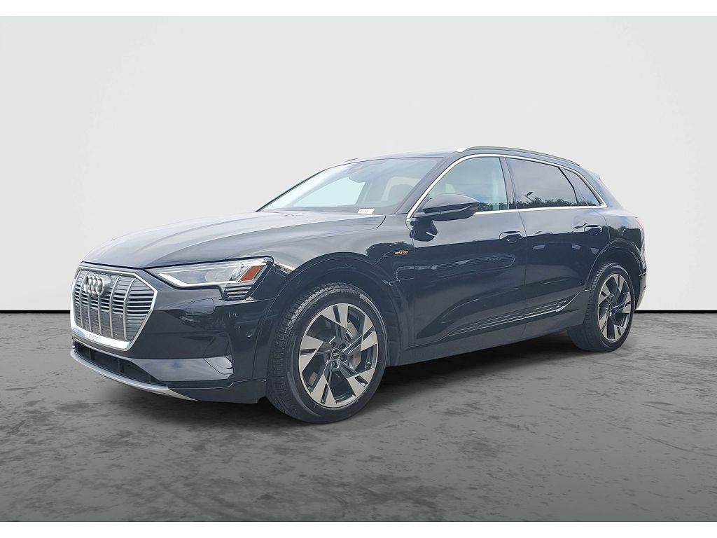2023 Audi e-tron Premium Plus