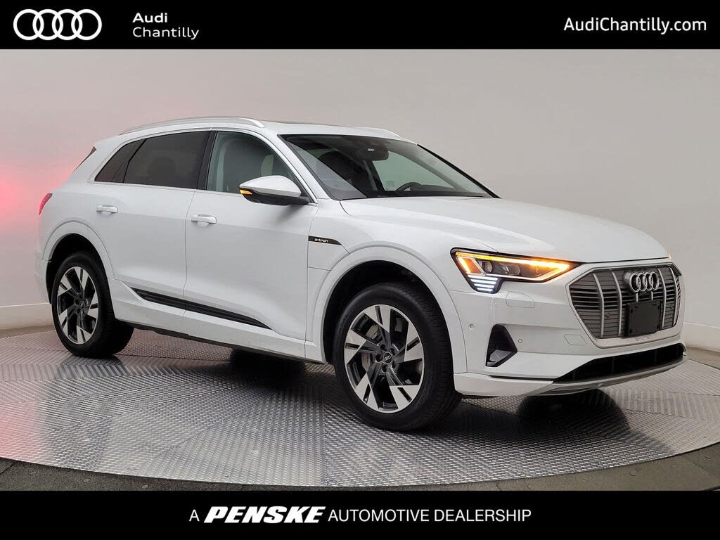2023 Audi e-tron Premium Plus