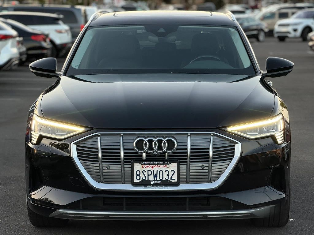 2019 Audi e-tron Premium Plus quattro