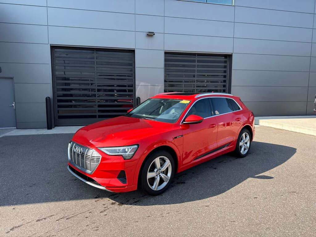 2019 Audi e-tron Premium Plus quattro
