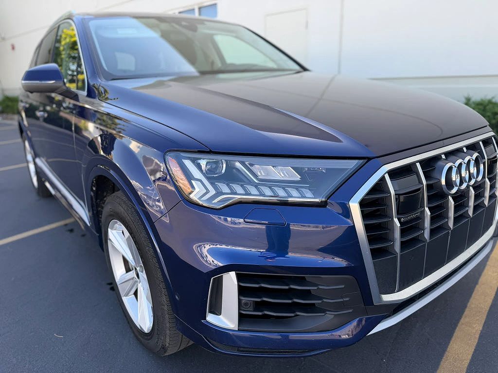 2024 Audi Q7 Premium Plus