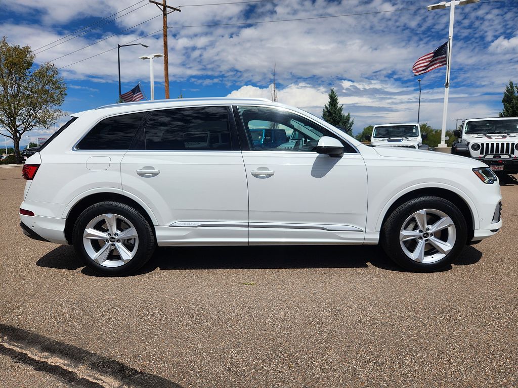 2024 Audi Q7 Premium Plus