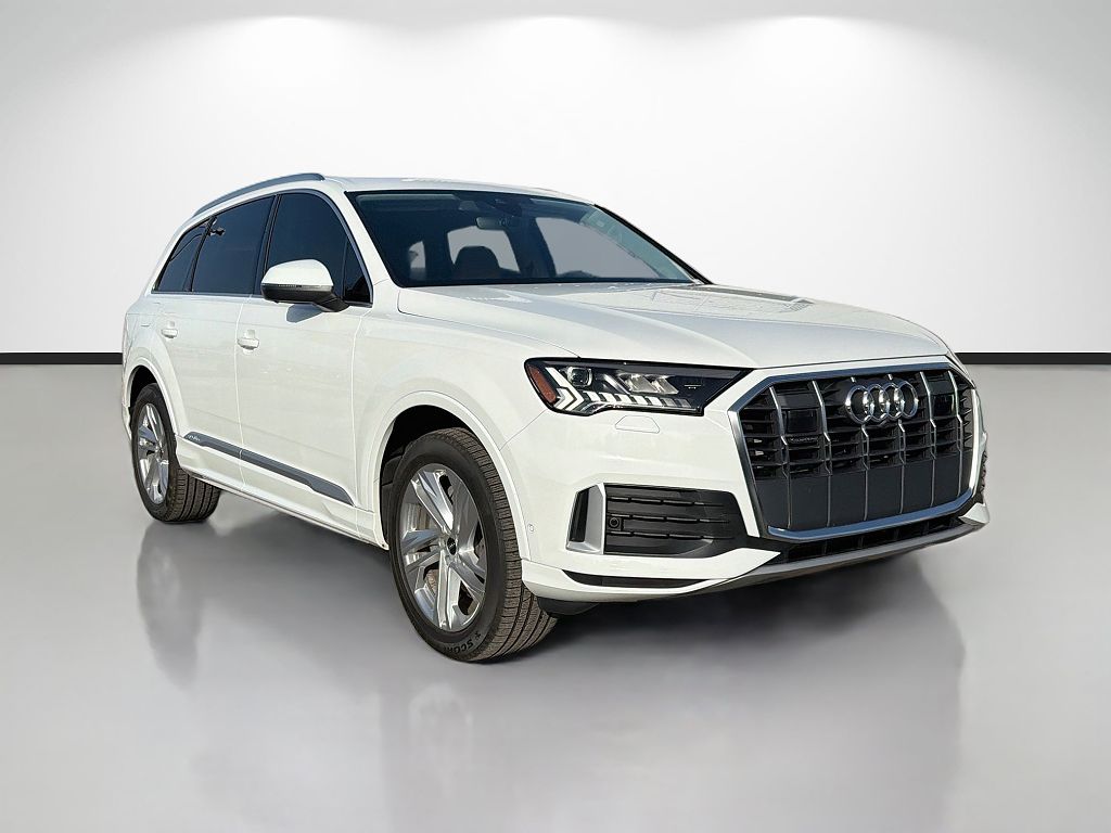 2023 Audi Q7 Premium Plus