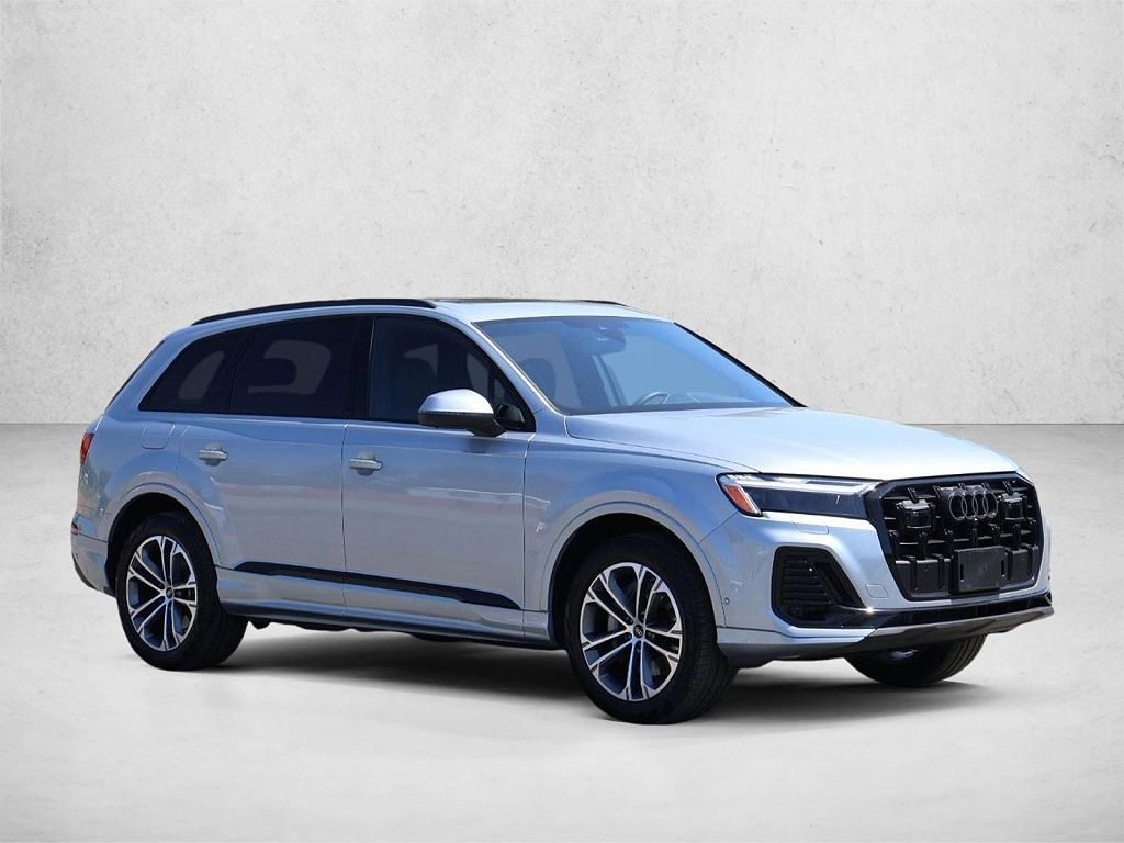 2026 Audi Q7 Premium Plus