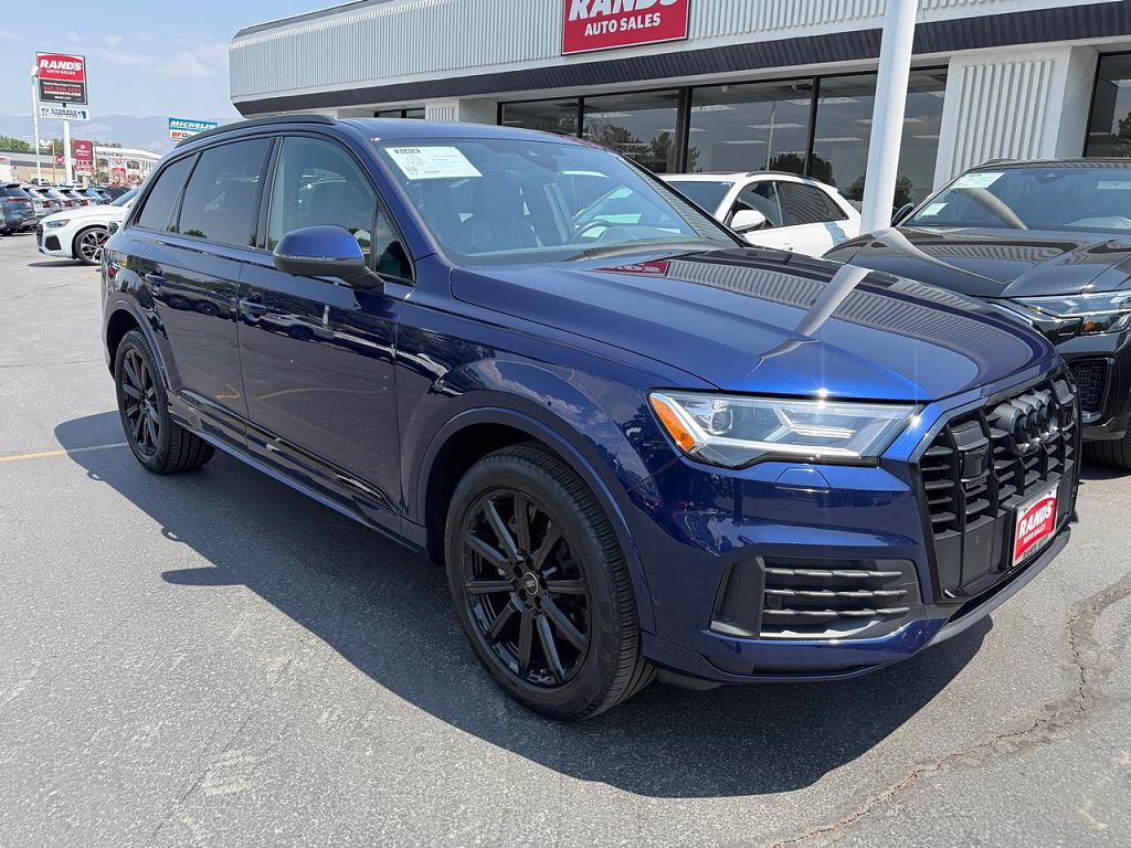 2023 Audi Q7 Premium Plus