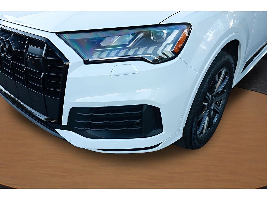 2023 Audi Q7 Premium Plus