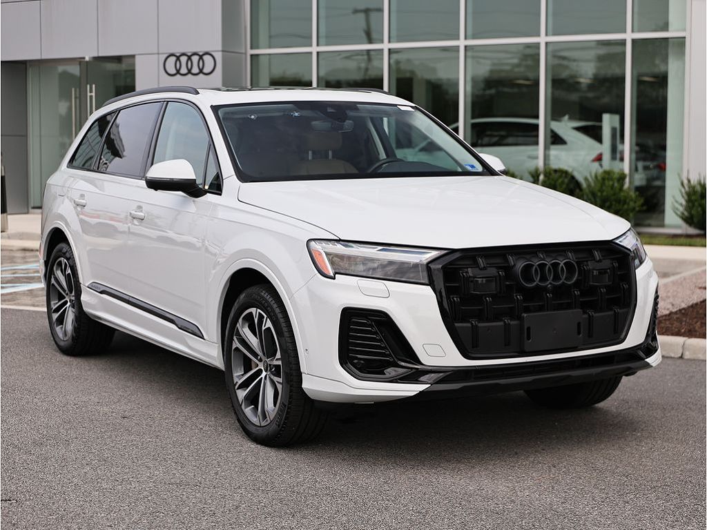 2025 Audi Q7 Premium Plus