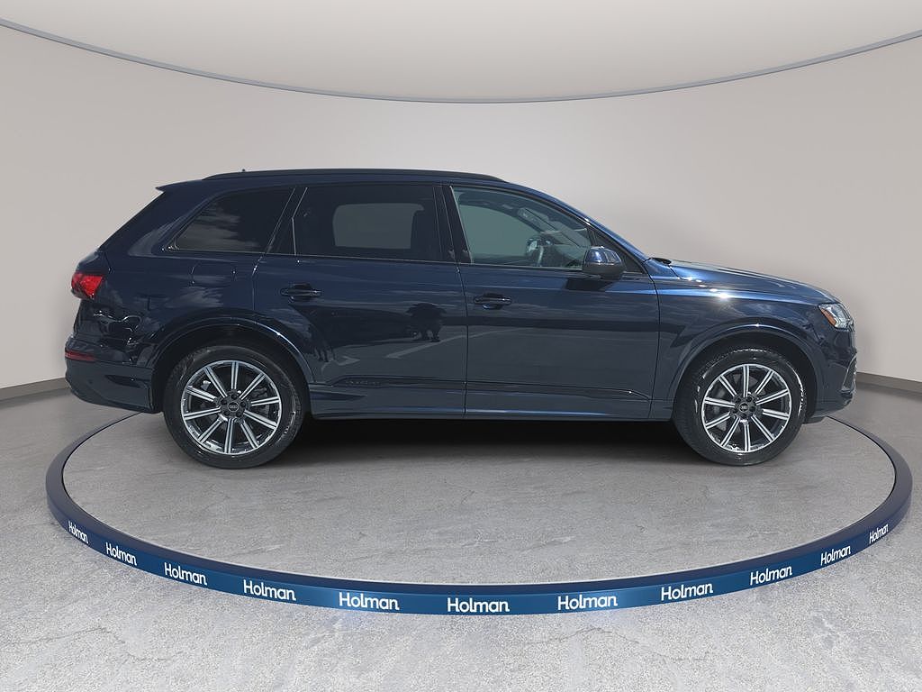 2023 Audi Q7 Premium Plus