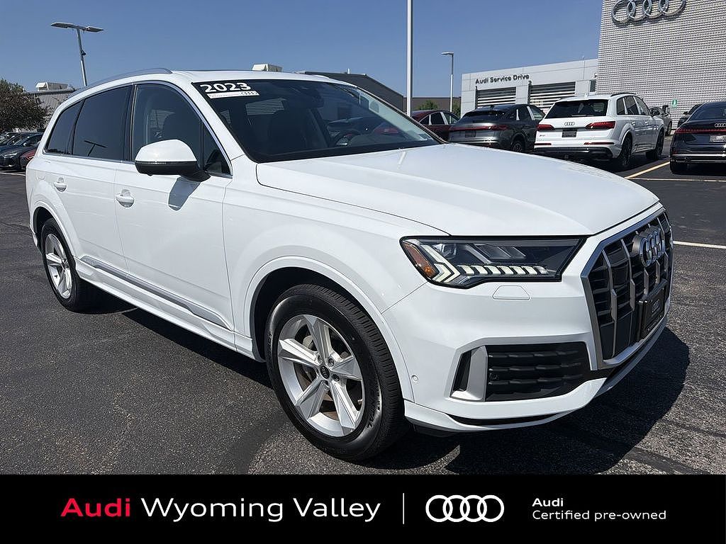 2023 Audi Q7 Premium Plus
