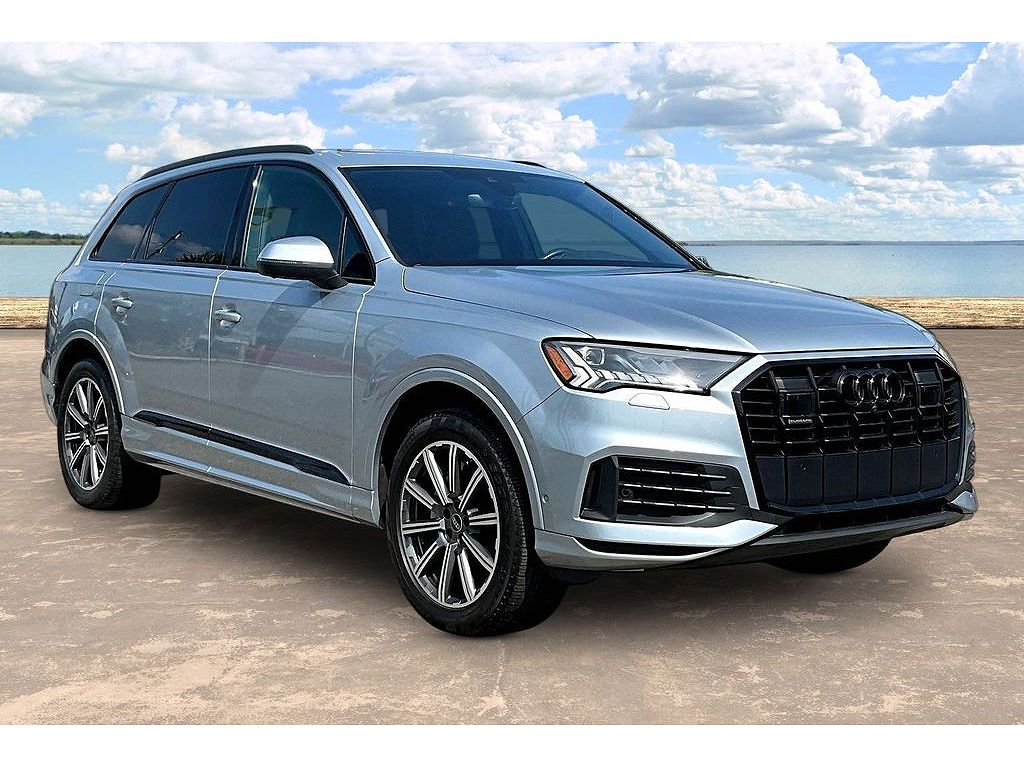 2023 Audi Q7 Premium Plus