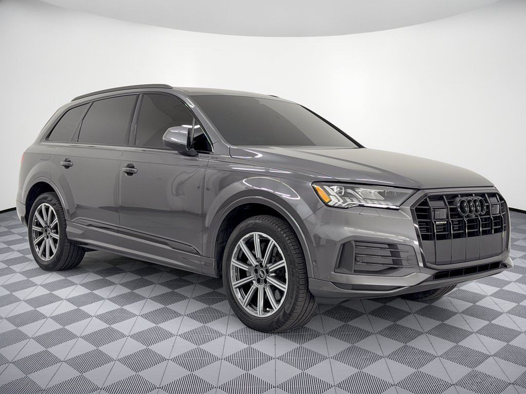 2024 Audi Q7 Premium Plus